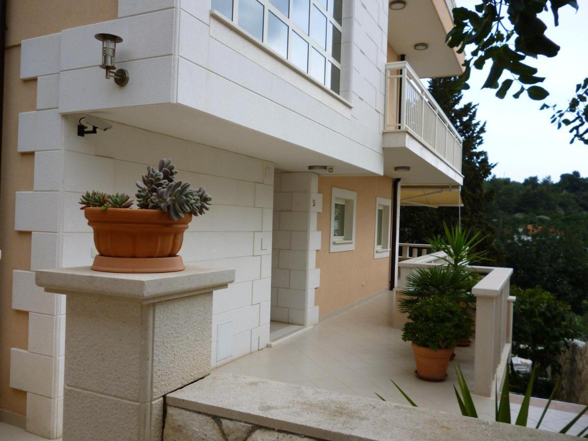 חוואר Apartments Jani מראה חיצוני תמונה