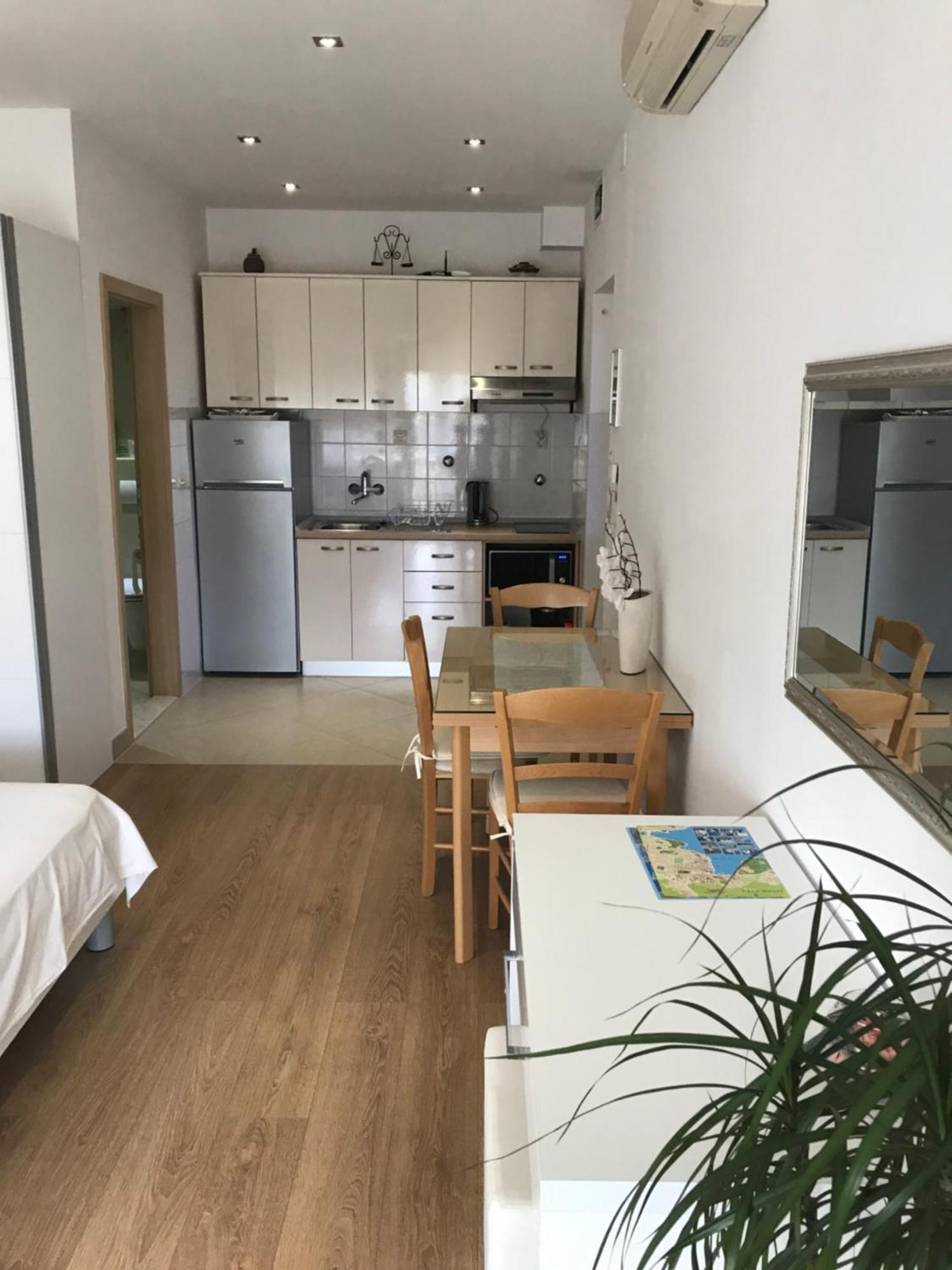 חוואר Apartments Jani מראה חיצוני תמונה