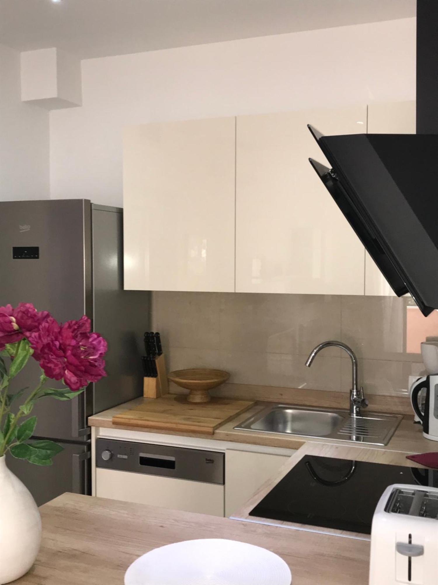 חוואר Apartments Jani מראה חיצוני תמונה